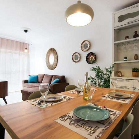 The 2Nd Corner: Central Apartment Ideal For Groups Malaga Bagian luar foto