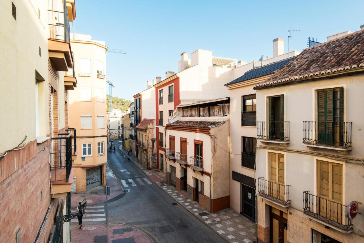 The 2Nd Corner: Central Apartment Ideal For Groups Malaga Bagian luar foto