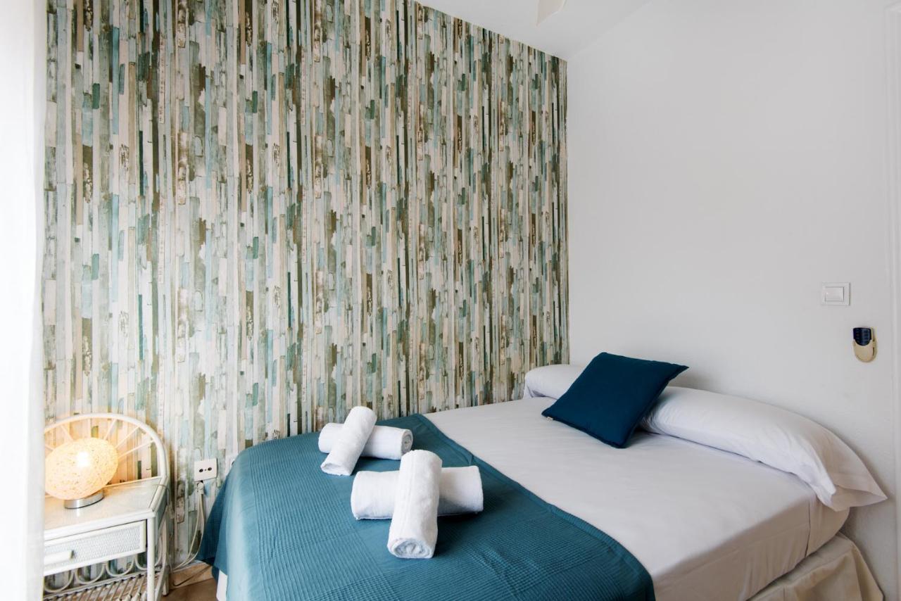 The 2Nd Corner: Central Apartment Ideal For Groups Malaga Bagian luar foto