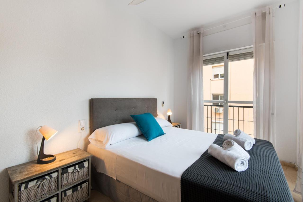 The 2Nd Corner: Central Apartment Ideal For Groups Malaga Bagian luar foto