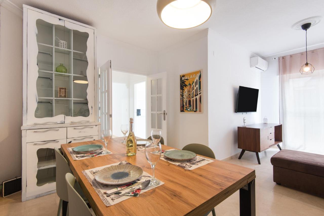 The 2Nd Corner: Central Apartment Ideal For Groups Malaga Bagian luar foto