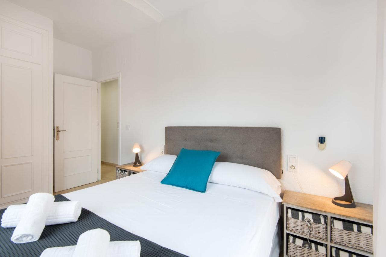 The 2Nd Corner: Central Apartment Ideal For Groups Malaga Bagian luar foto