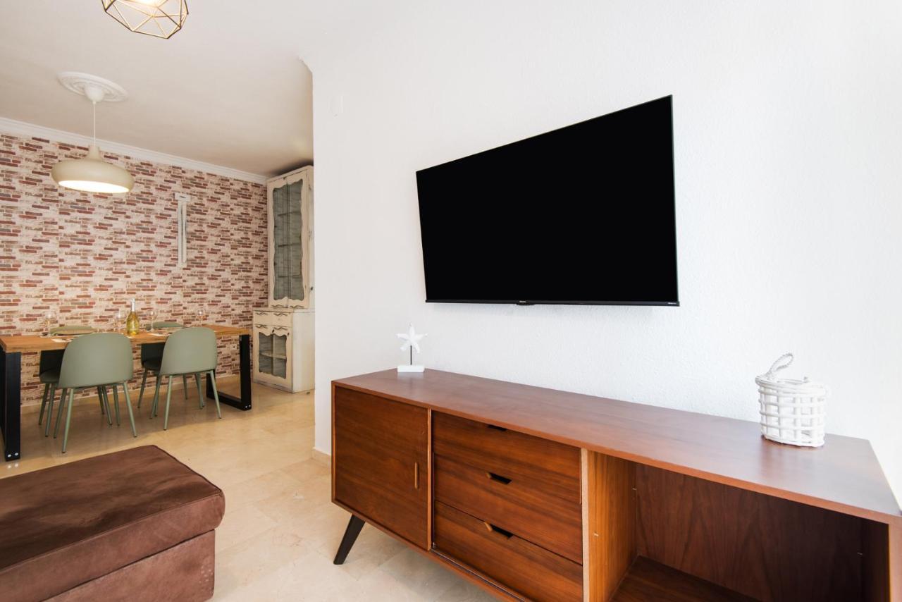 The 2Nd Corner: Central Apartment Ideal For Groups Malaga Bagian luar foto